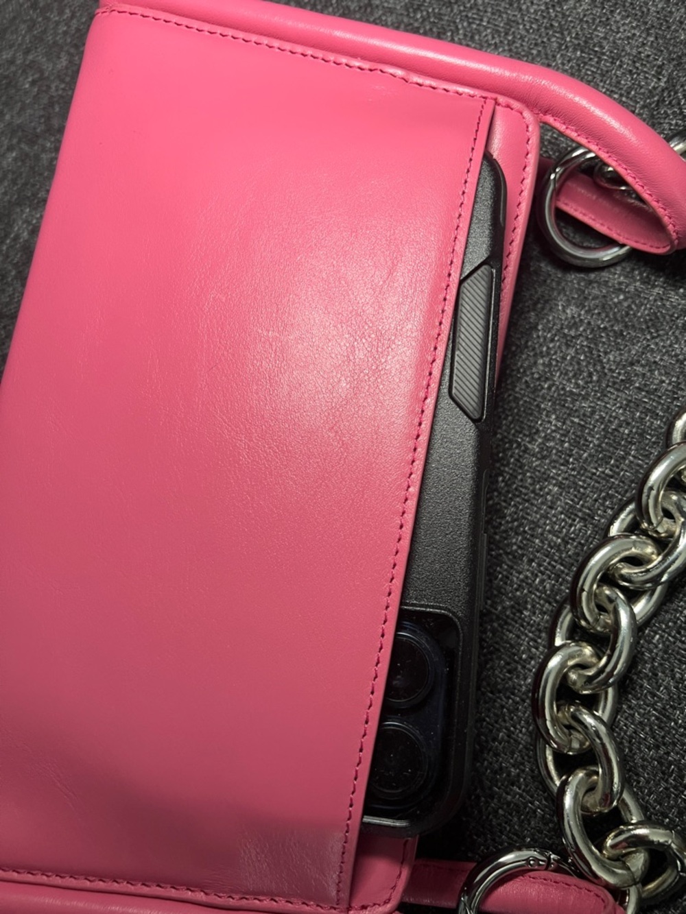Behno Hot Pink Leather Shoulder Bag with Silver Chain - Picture 10 of 11